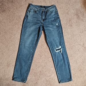 Judy Blue Distressed Boyfriend Jeans